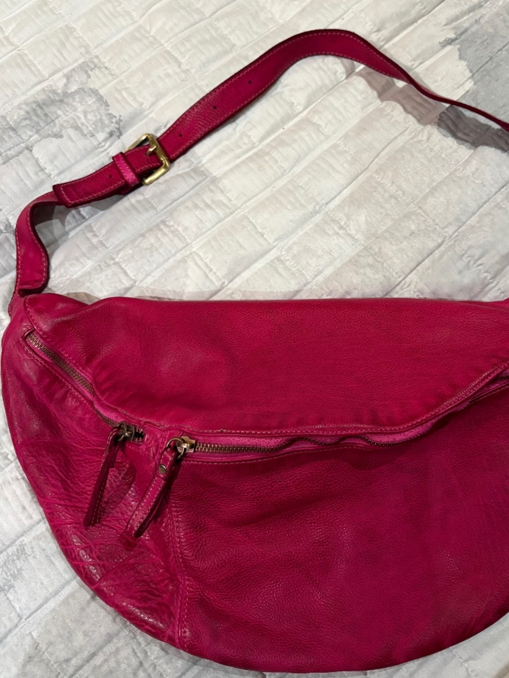 Lusher Sling Bag